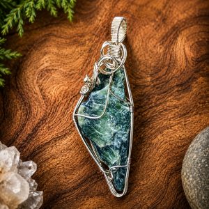 Serpentine Pendant
